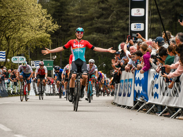 Arnaud De Lie confirms good form in GP Du Morbihan