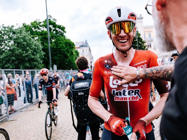 Toon Aerts sprint naar tweede plaats in etappe 12 van de Giro