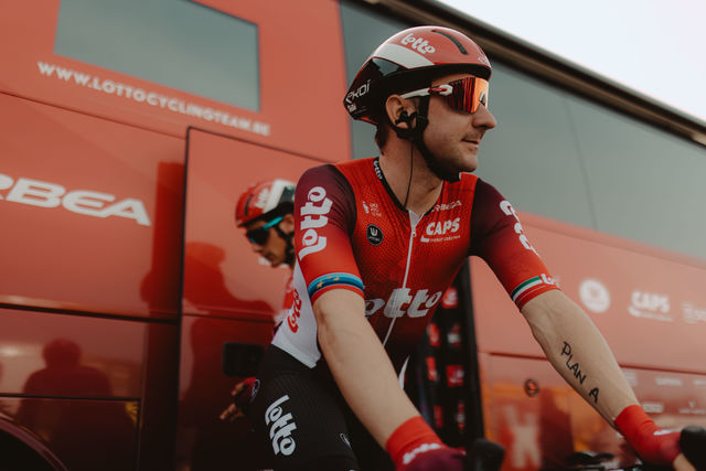Elia Viviani says farewell to cycling: between road and track, with heart and mind