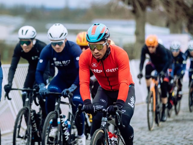 Caleb Ewan leads Lotto Dstny at Classic Brugge-De Panne
