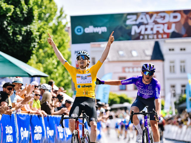Kamiel Eeman wins the Peace Race in the Czech Republic after two stage victories