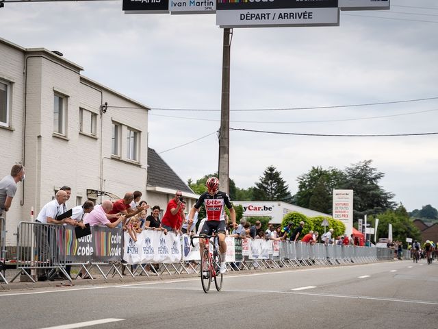 Arnaud De Lie soleert naar zege in GP Color Code