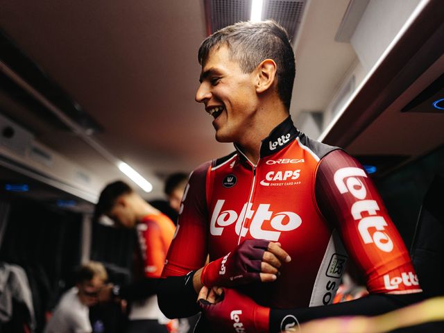 Steffen De Schuyteneer sprints to a strong 2nd place in stage 2 of the Tour of Denmark