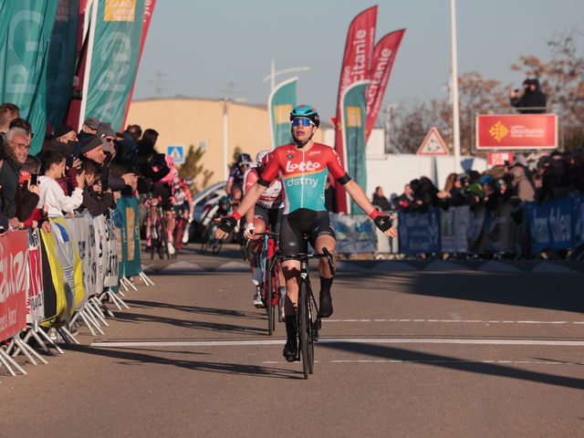 Impressive De Lie wins opening stage Etoile de Bessèges