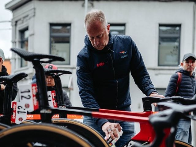 Staff Stories – Soigneur Filip De Keyser: “I immediately felt home at Lotto when I started here 10 years ago."