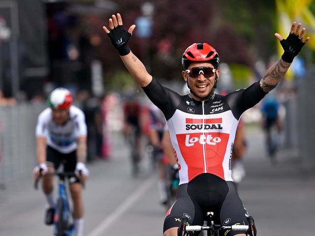 Caleb Ewan powers to stage victory at Giro d’Italia