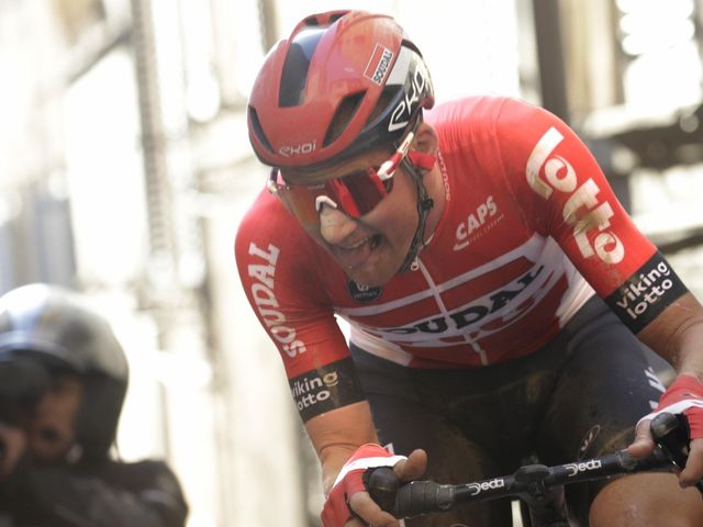 Tim Wellens finishes 8th in hectic Strade Bianche