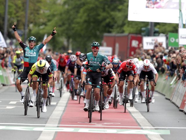 Arnaud De Lie sprints to 7th at Eschborn-Frankfurt