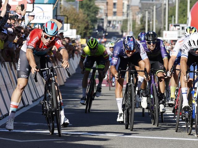 Arnaud De Lie wins Famenne Ardenne Classic on one leg