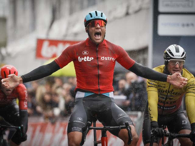 Jarne Van de Paar wins GP Monseré