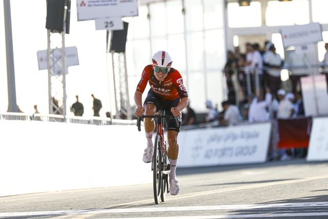 Lennert Van Eetvelt climbs to brilliant third place in stage 3 of UAE Tour
