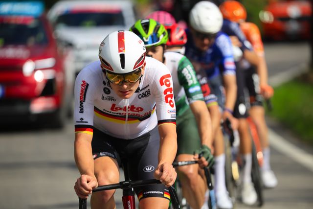 Zimmermann animates the early breakaway in stage five of Tirreno-Adriatico