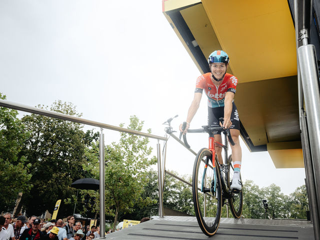 Thalita de Jong toont sterke vorm in Tour de France Femmes avec Zwift