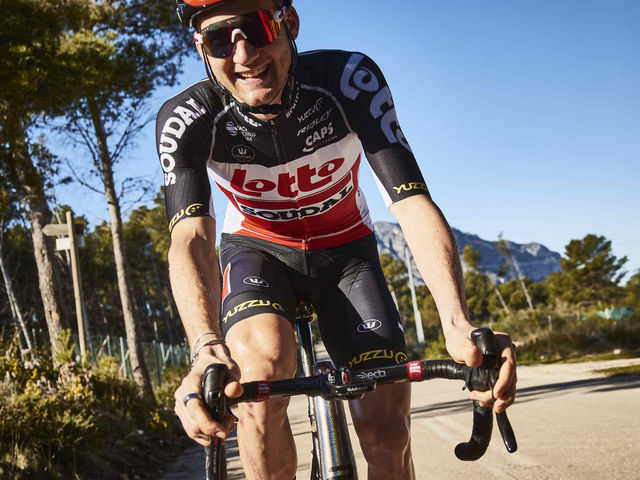 Captains of Cycling stellen live vragen aan Tim Wellens