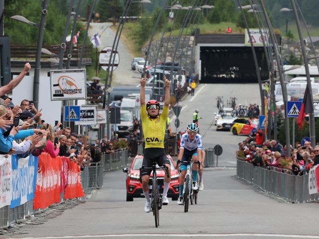 Jarno Widar makes it three out of three and wins overall classification at Giro della Valle d’Aosta